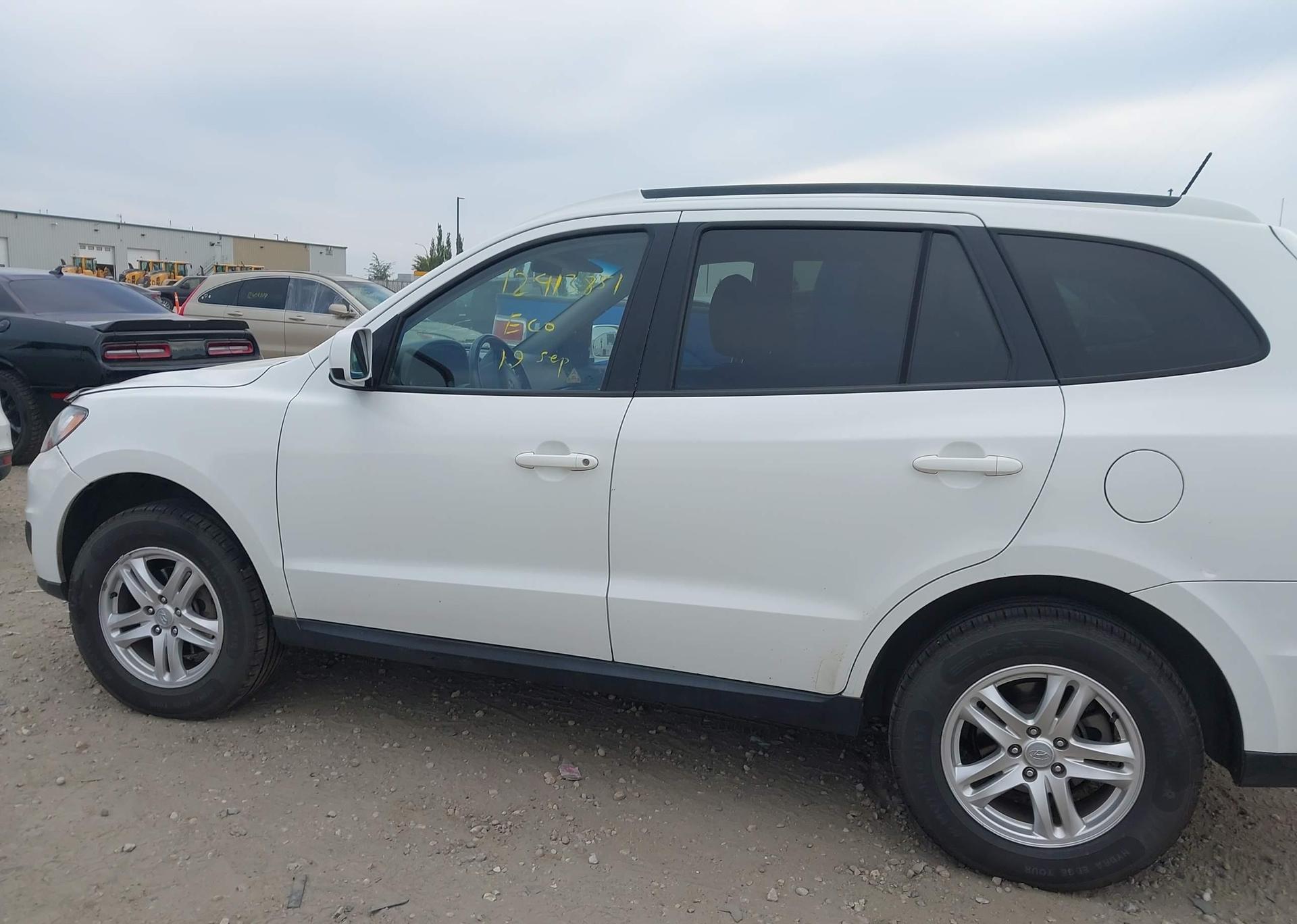 2010 HYUNDAI SANTA FE GL 3.5