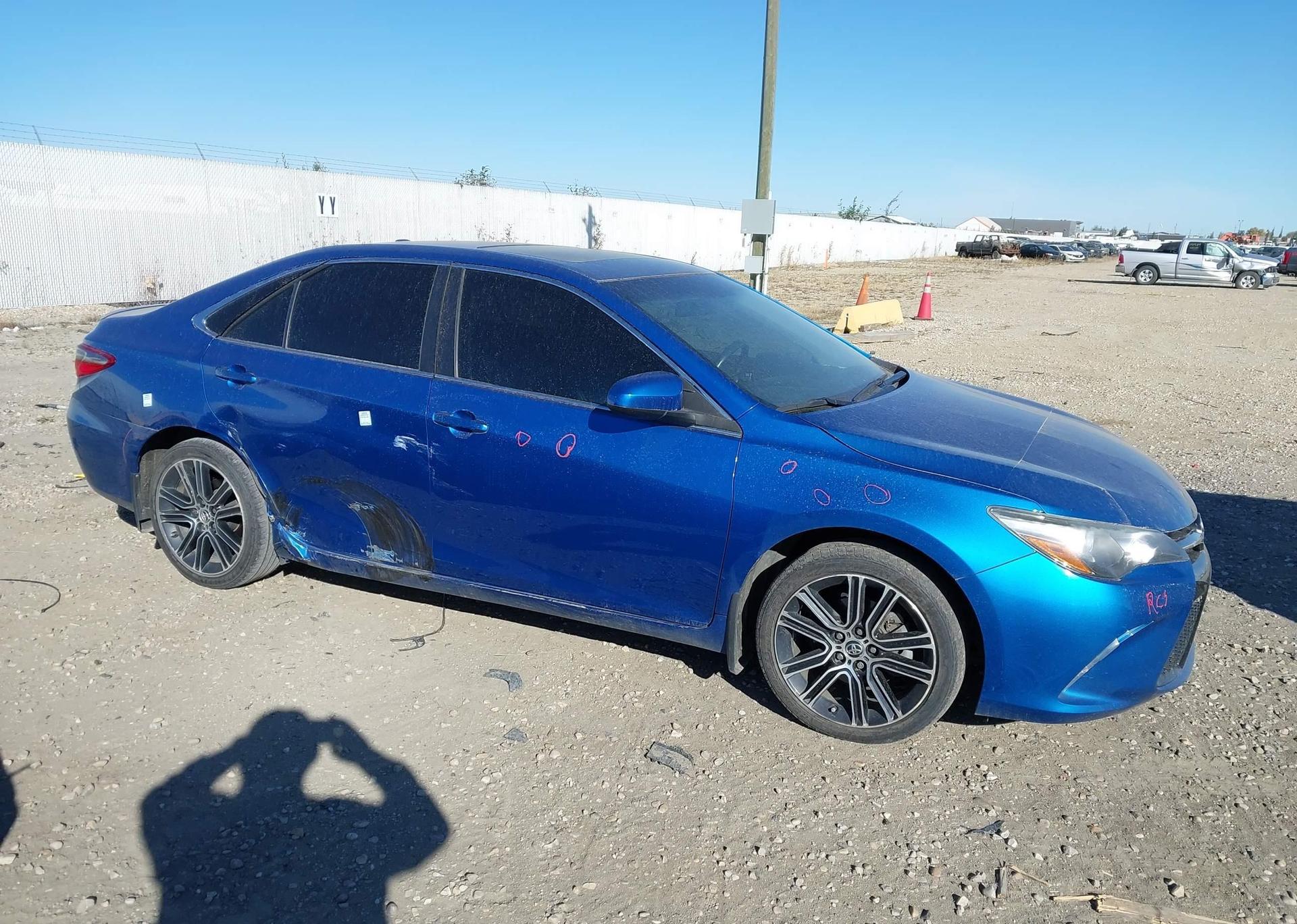 2016 TOYOTA CAMRY XSE