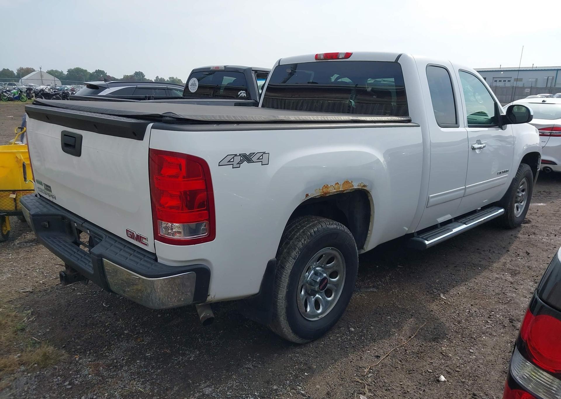 2010 GMC SIERRA K1500 SL
