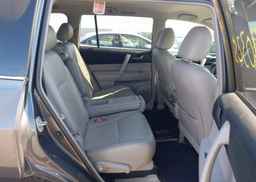 2012 TOYOTA HIGHLANDER V6