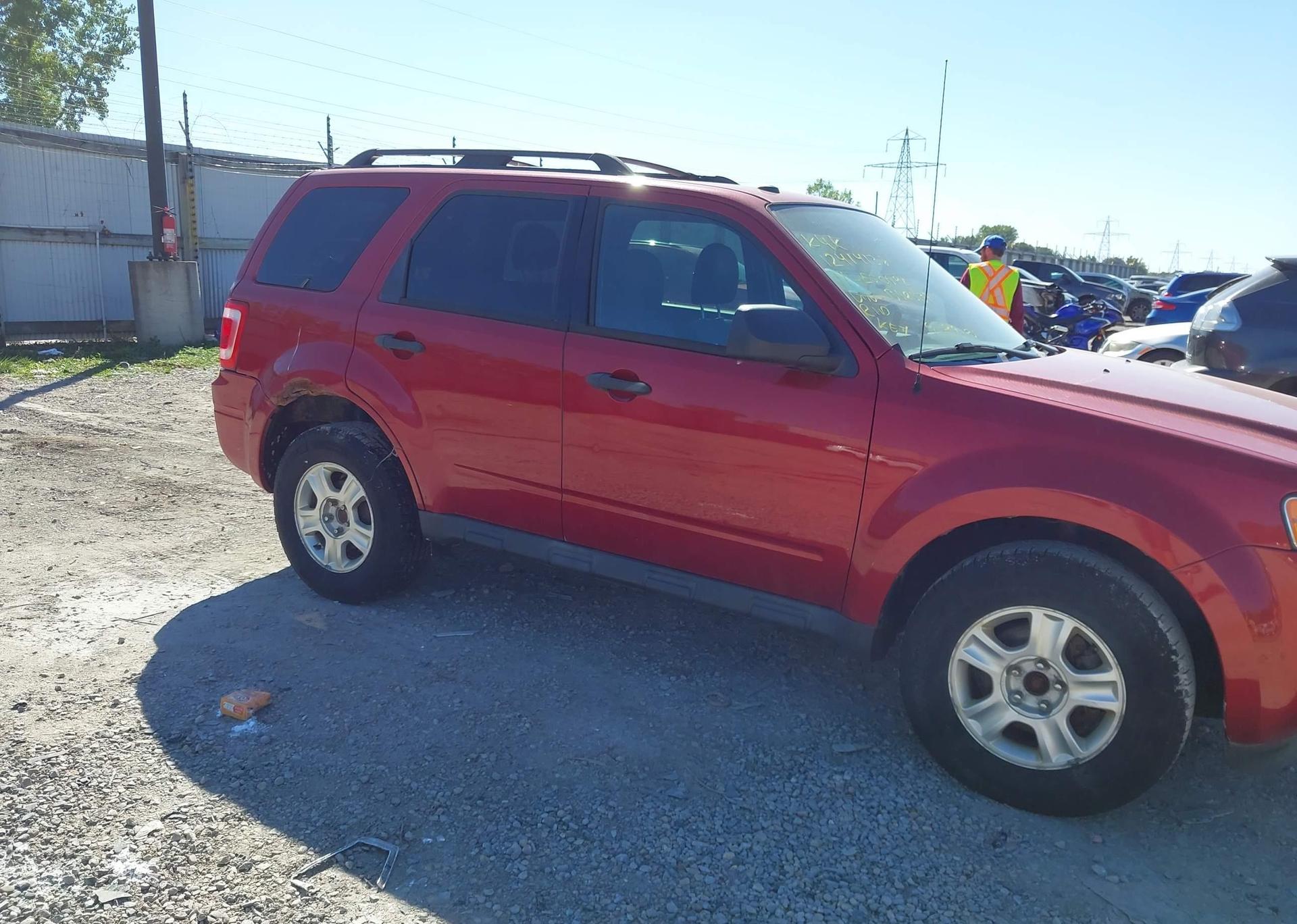 2011 FORD ESCAPE XLT