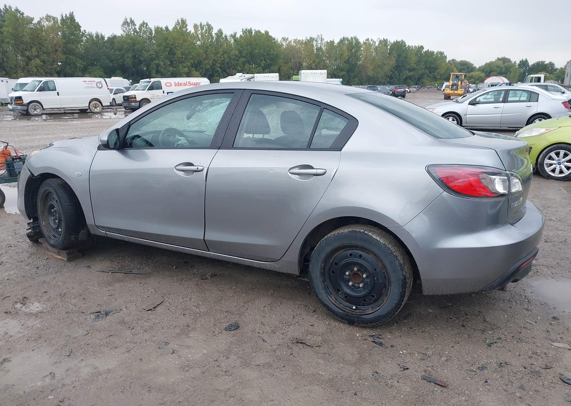 2010 MAZDA MAZDA3 GS