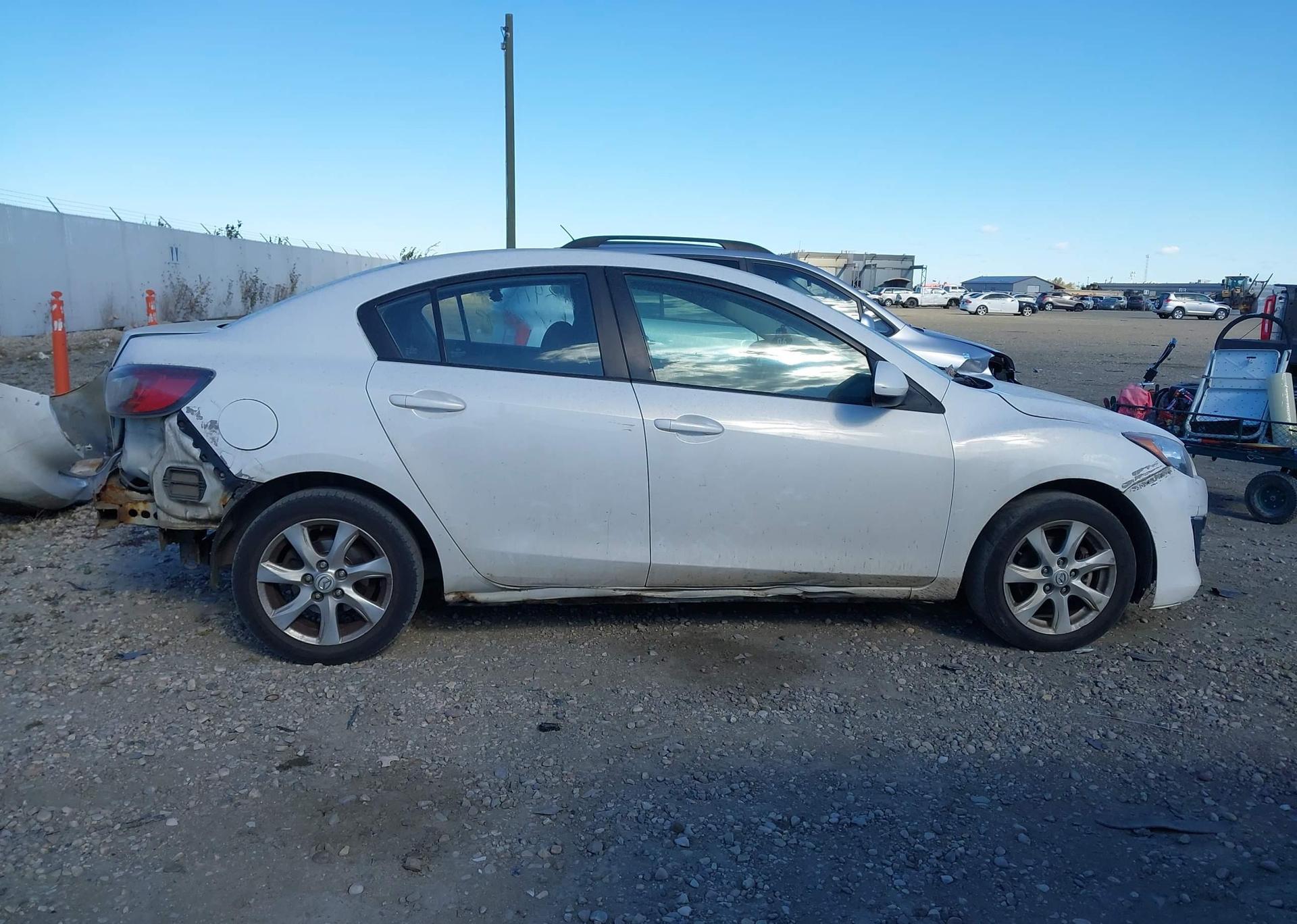 2011 MAZDA MAZDA3 GX