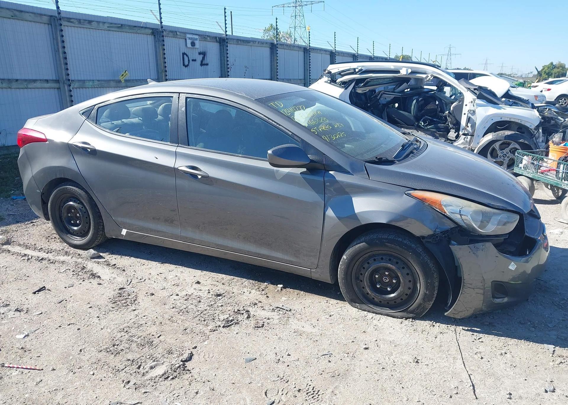 2013 HYUNDAI ELANTRA GL