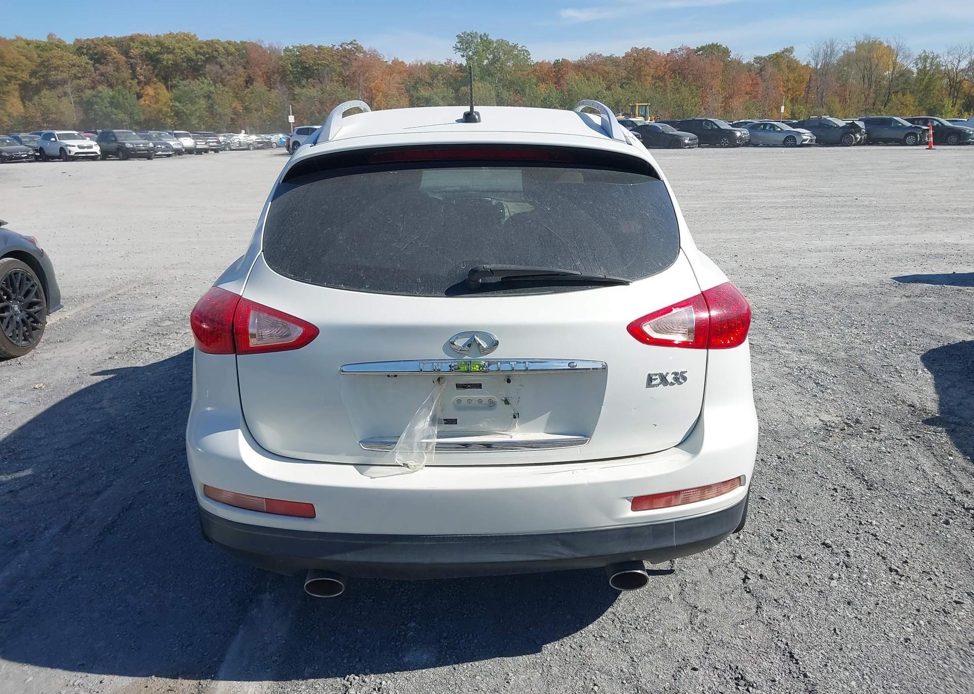 2010 INFINITI EX35