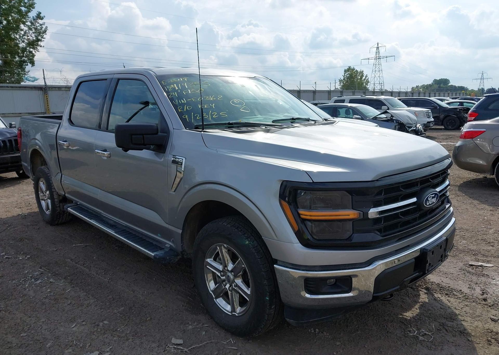 2024 FORD F150 XLT