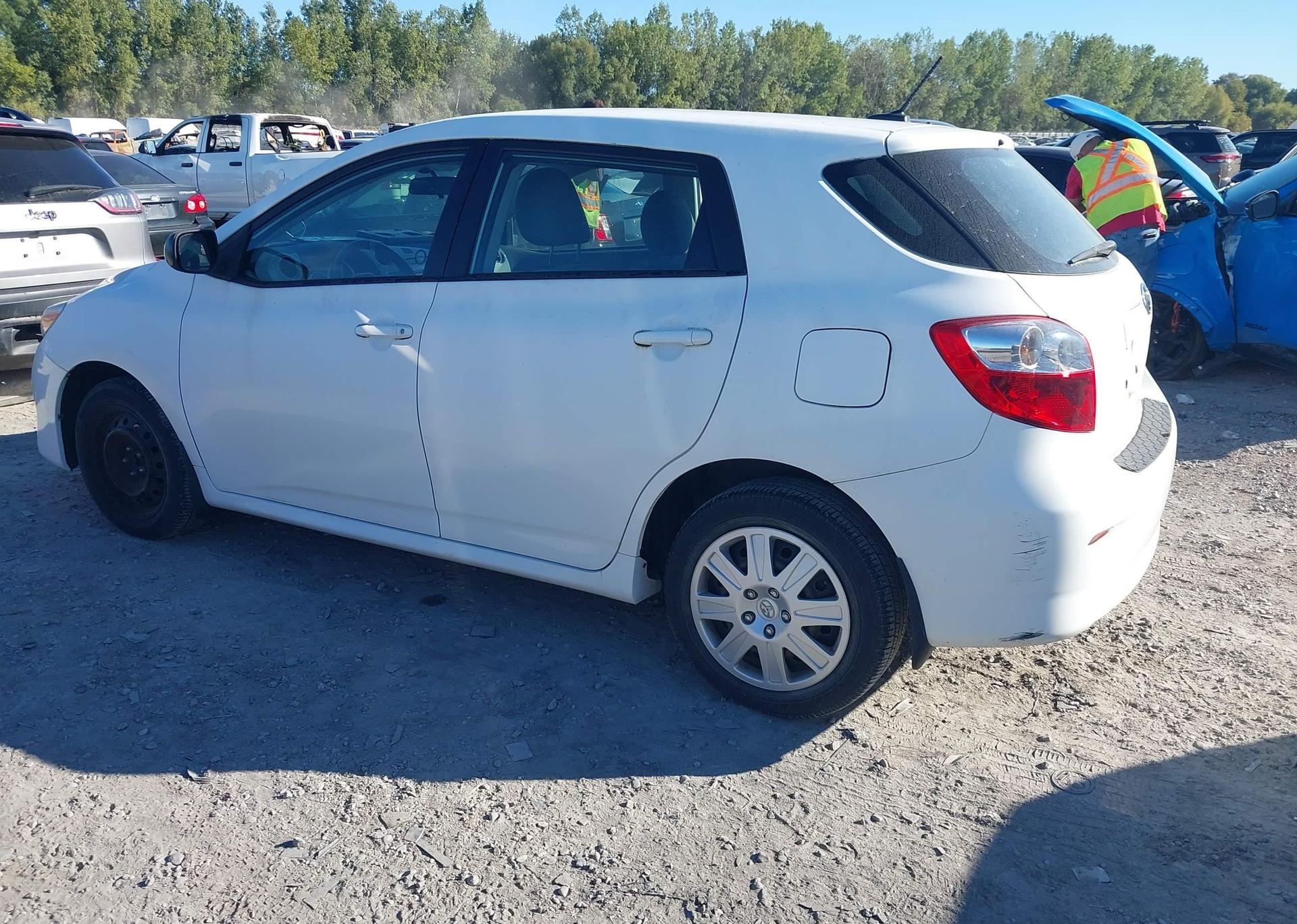2011 TOYOTA MATRIX WAGON