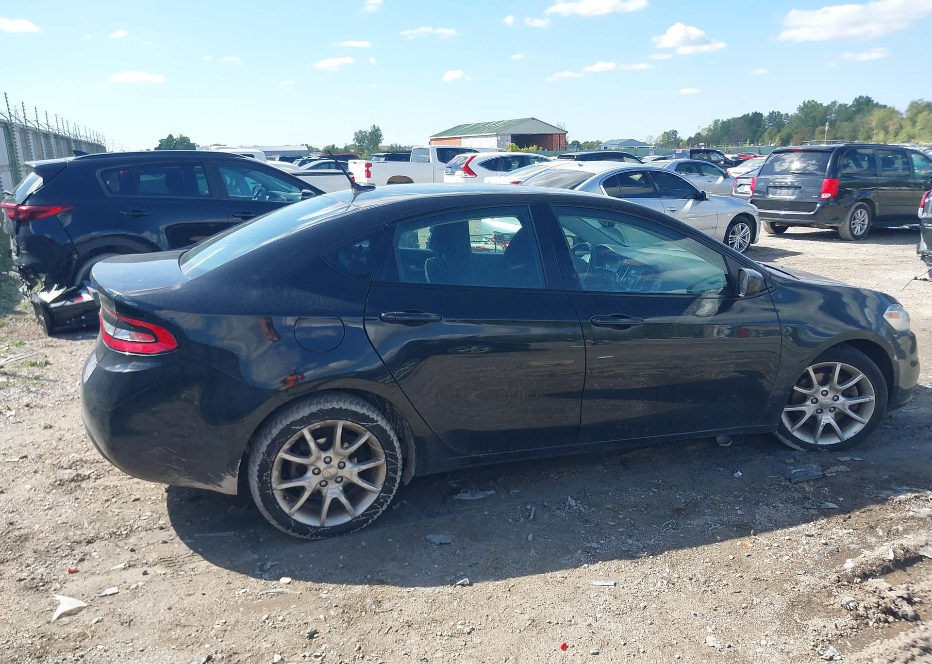 2013 DODGE DART SXT