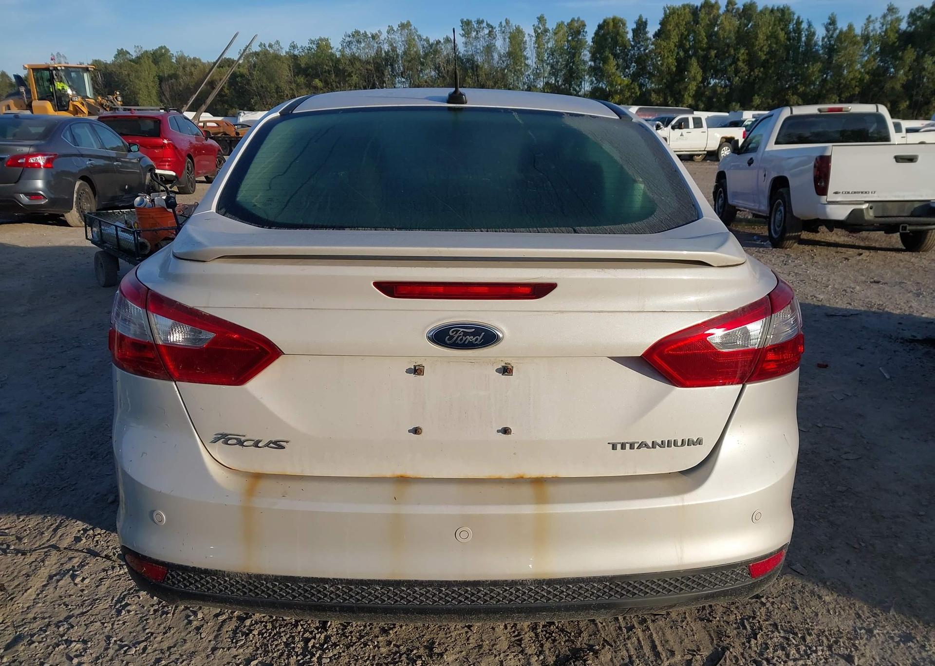 2012 TOYOTA YARIS