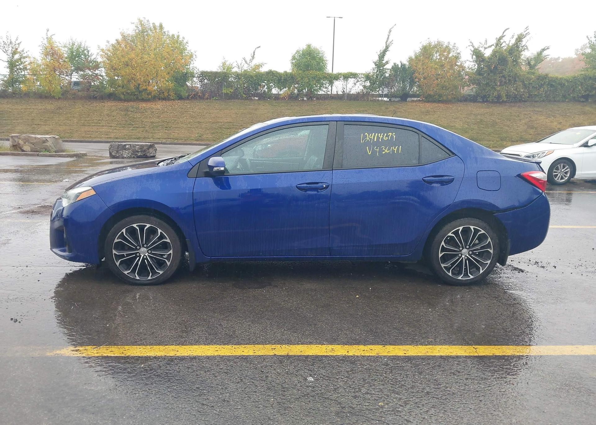 2015 TOYOTA COROLLA S