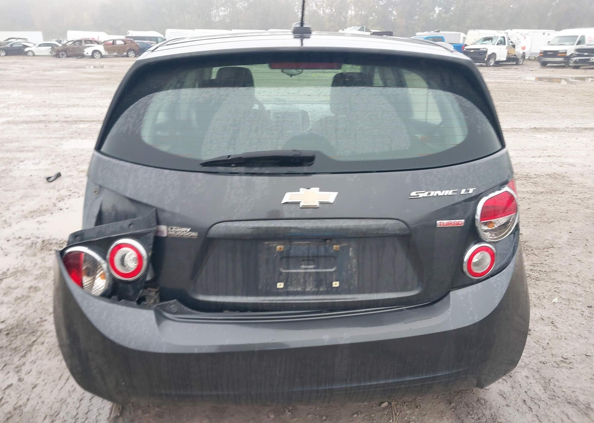 2016 CHEVROLET SONIC LT AUTO