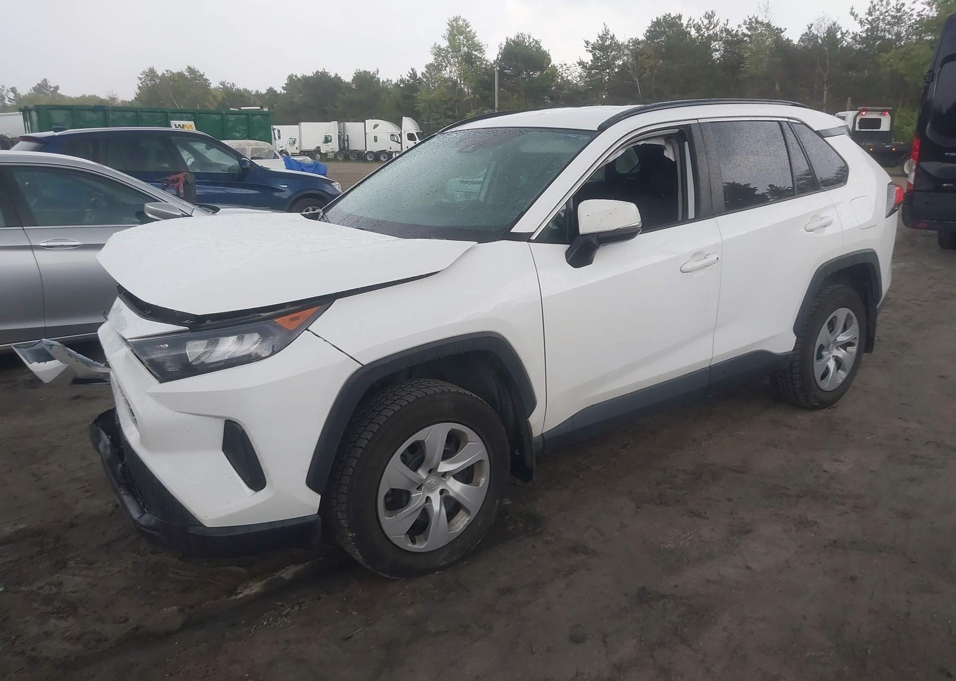 2020 TOYOTA RAV4 LE