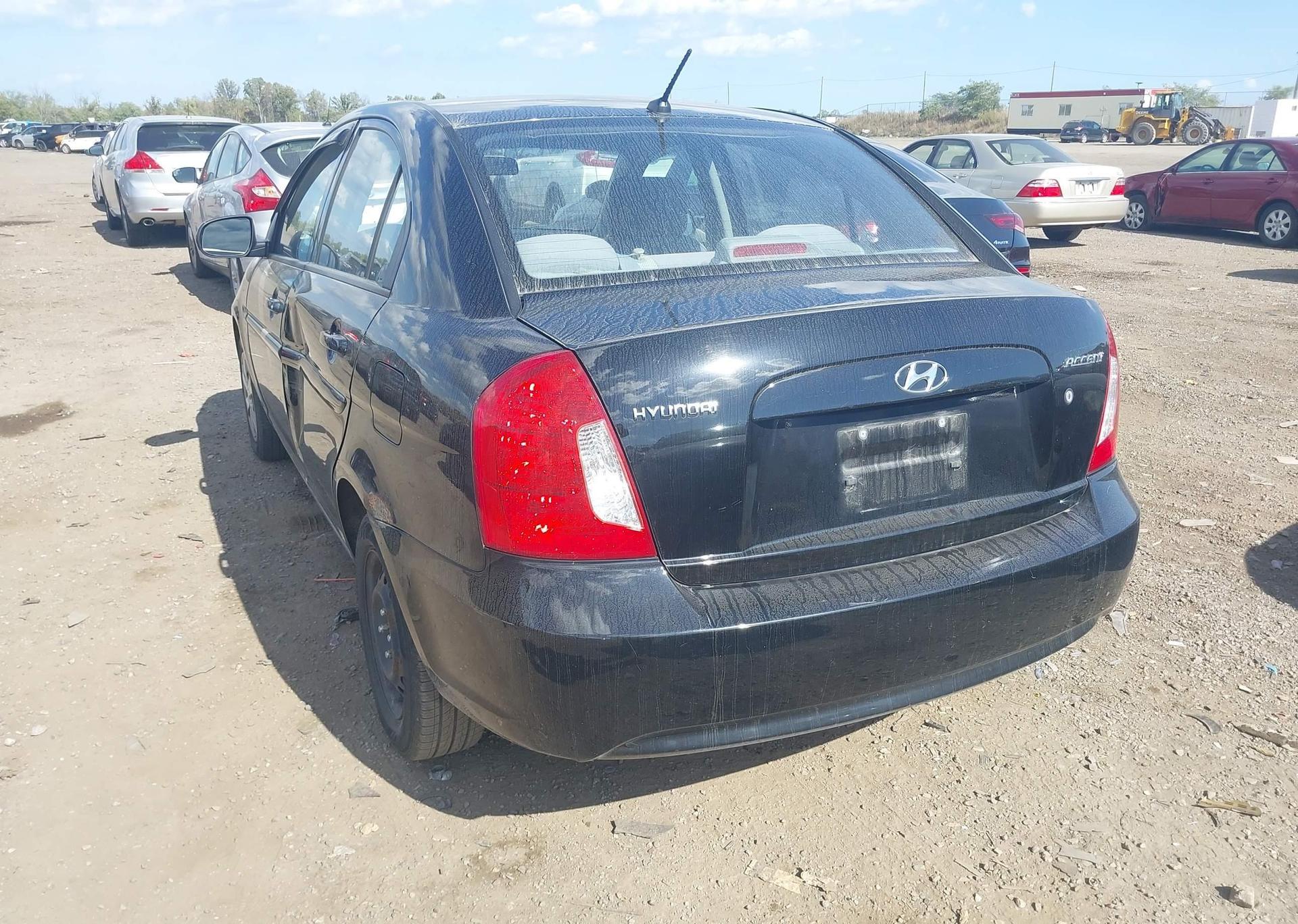 2010 HYUNDAI ACCENT GL