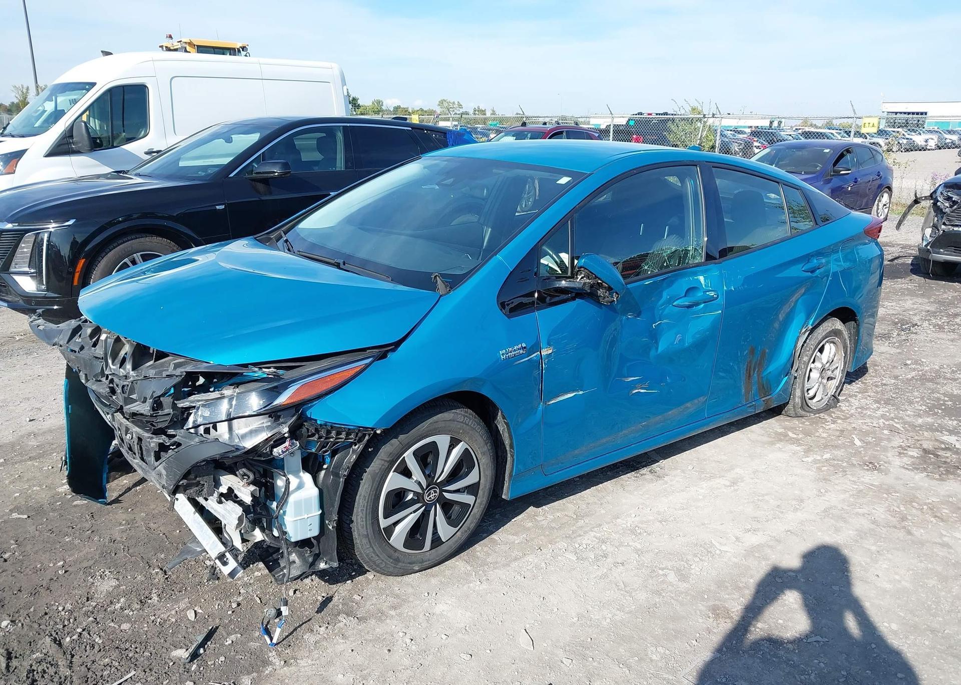2019 TOYOTA PRIUS