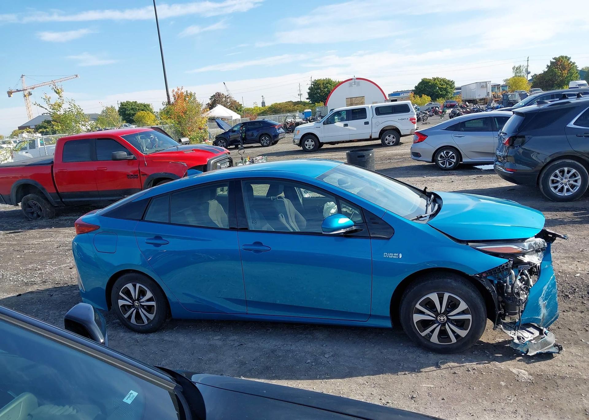 2019 TOYOTA PRIUS