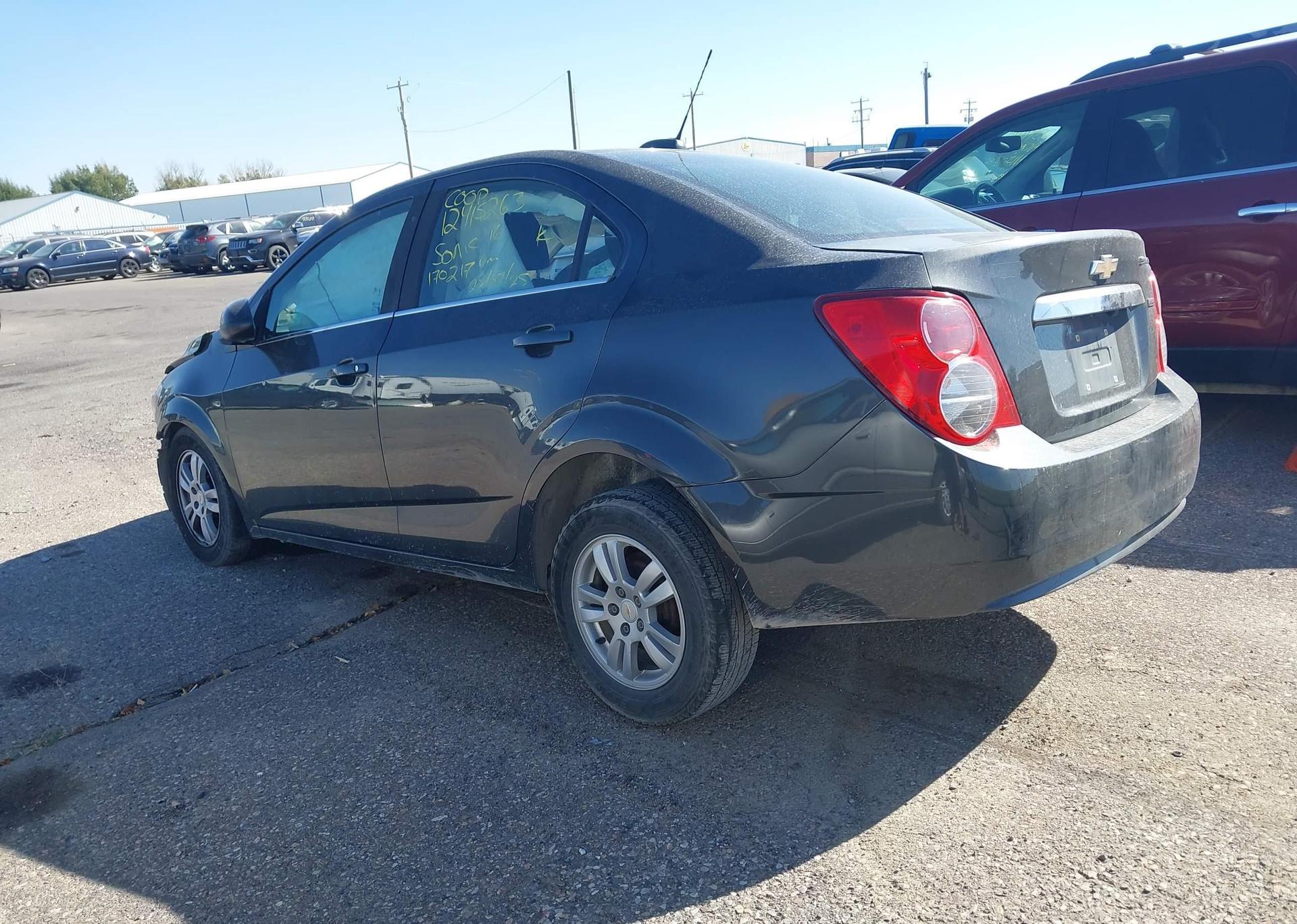 2016 CHEVROLET SONIC LT AUTO