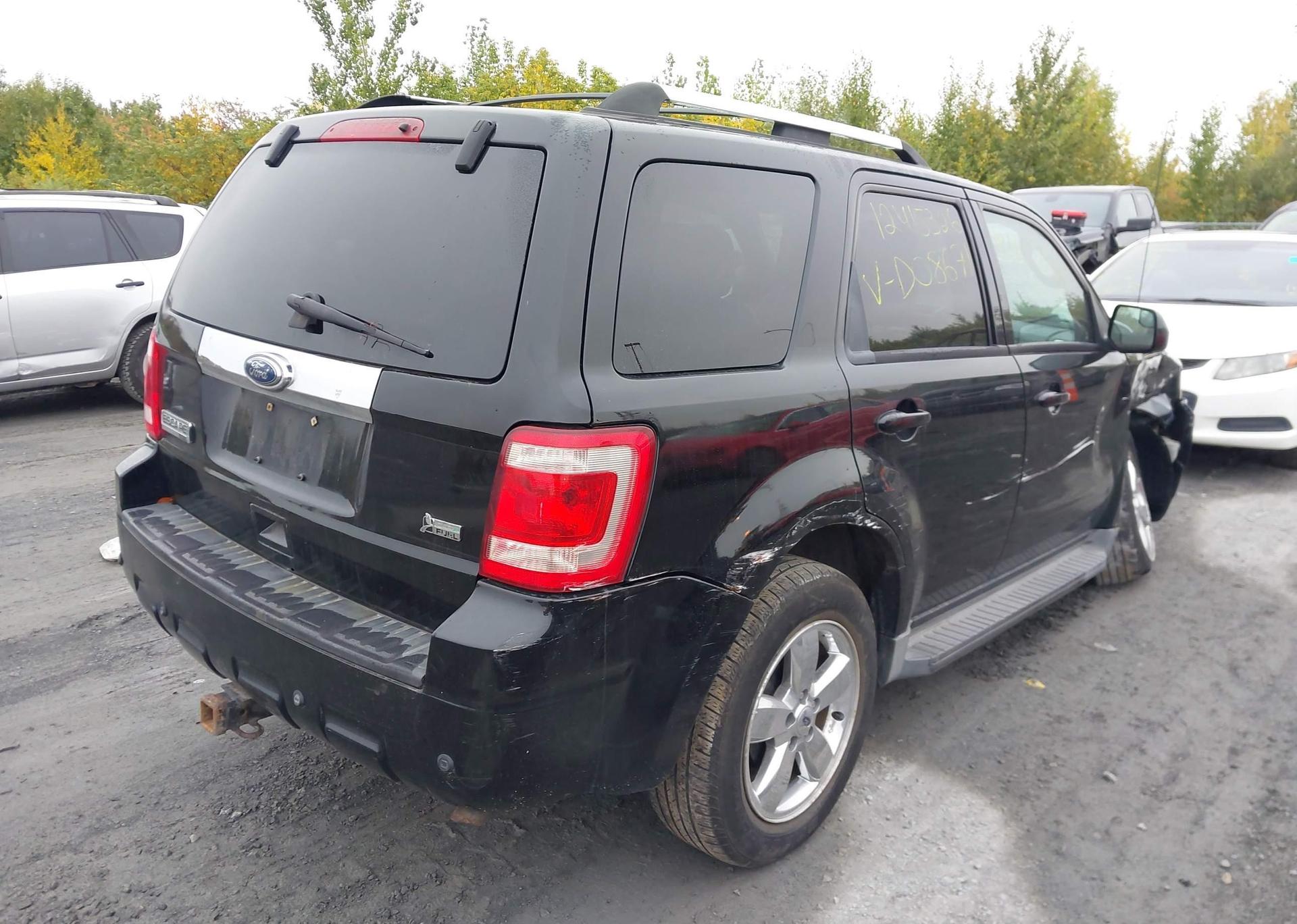 2010 FORD ESCAPE LIMITED
