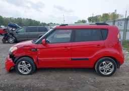 2011 KIA SOUL +