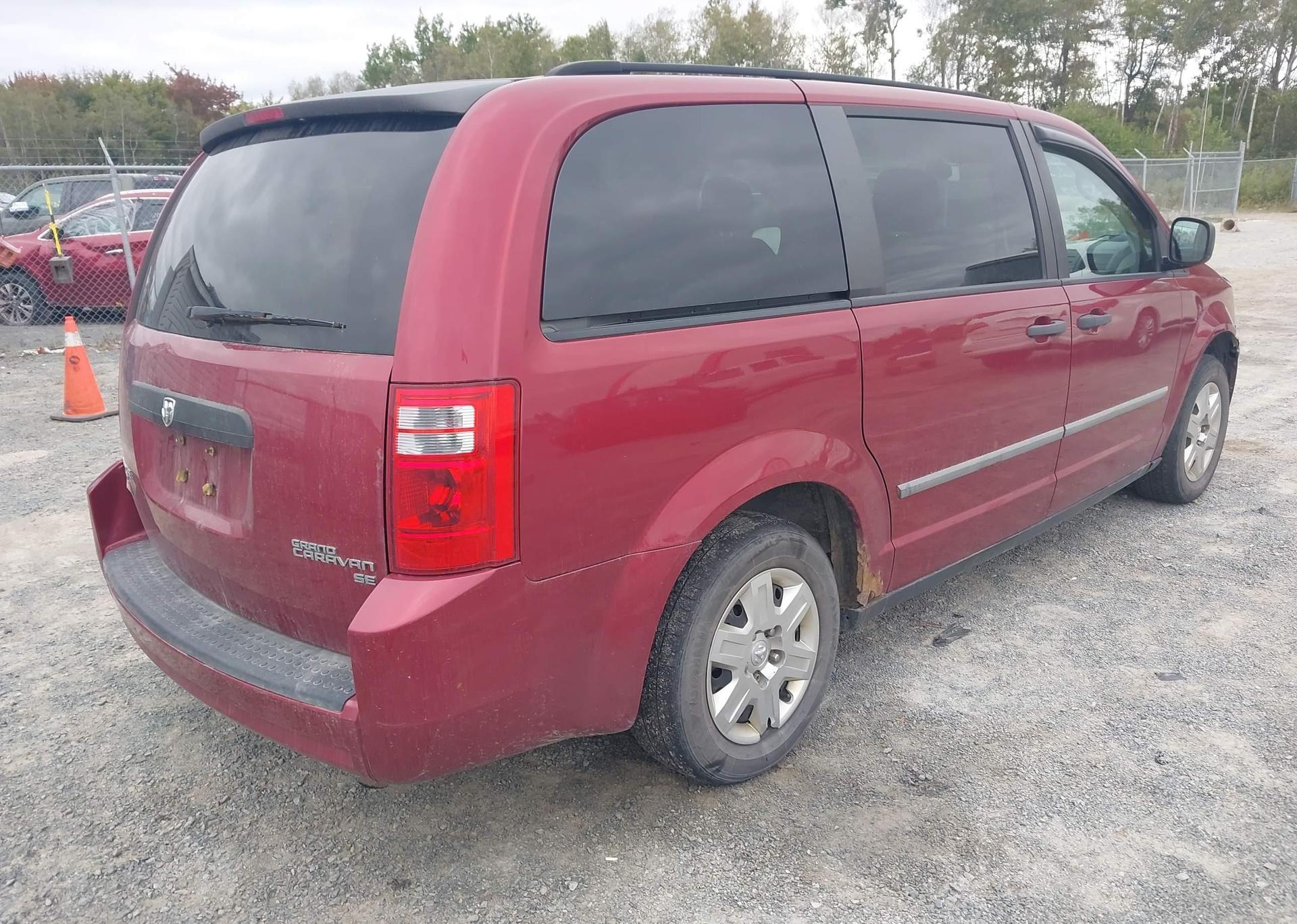 2010 DODGE GRAND CARAVAN SE