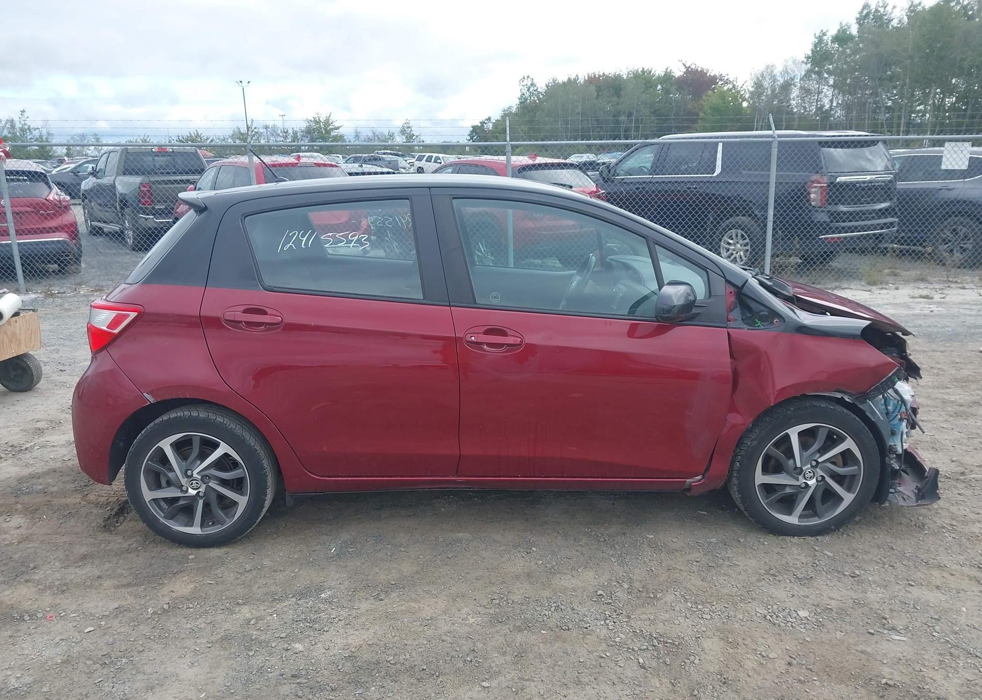 2018 TOYOTA YARIS SE