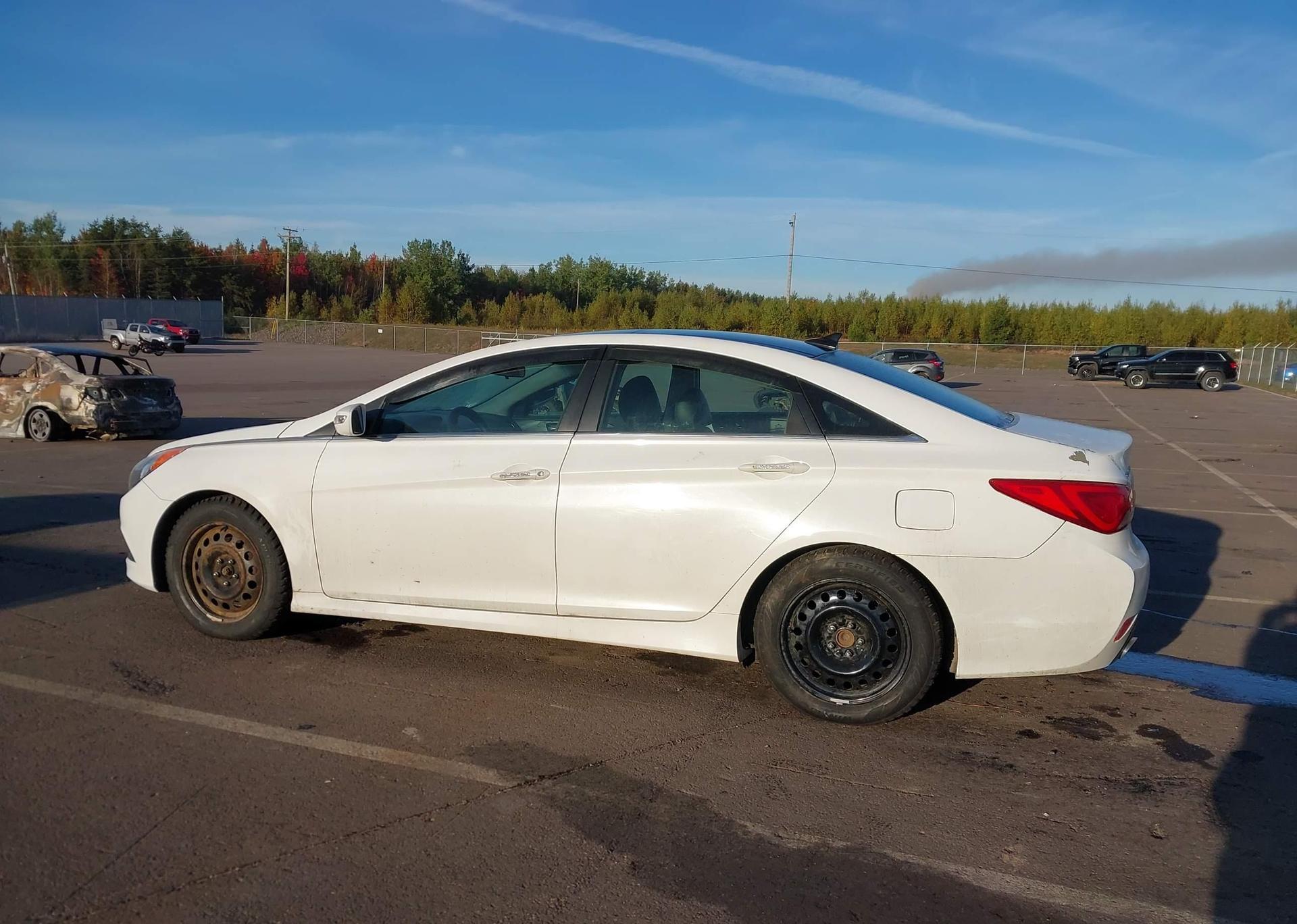 2014 HYUNDAI SONATA SE