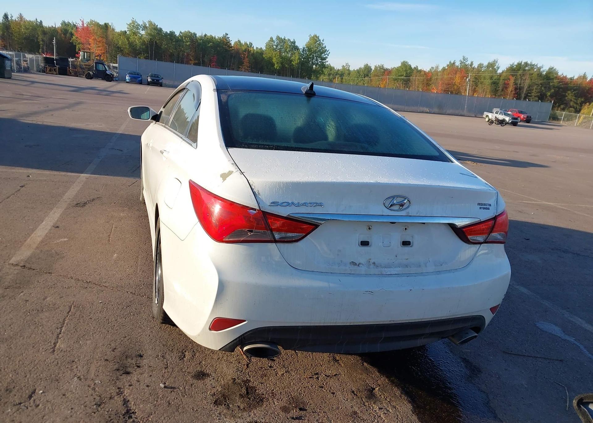 2014 HYUNDAI SONATA SE