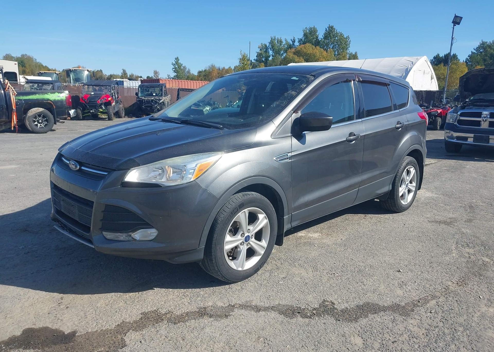 2015 FORD ESCAPE SE