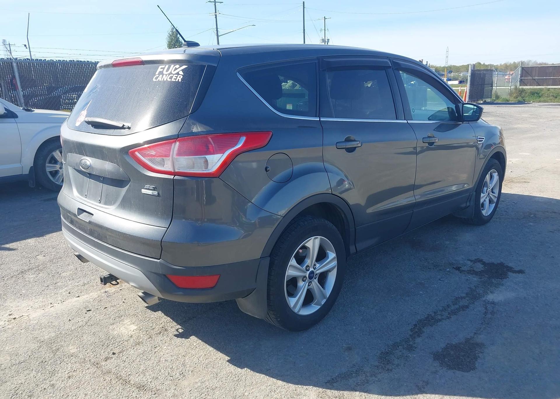2015 FORD ESCAPE SE