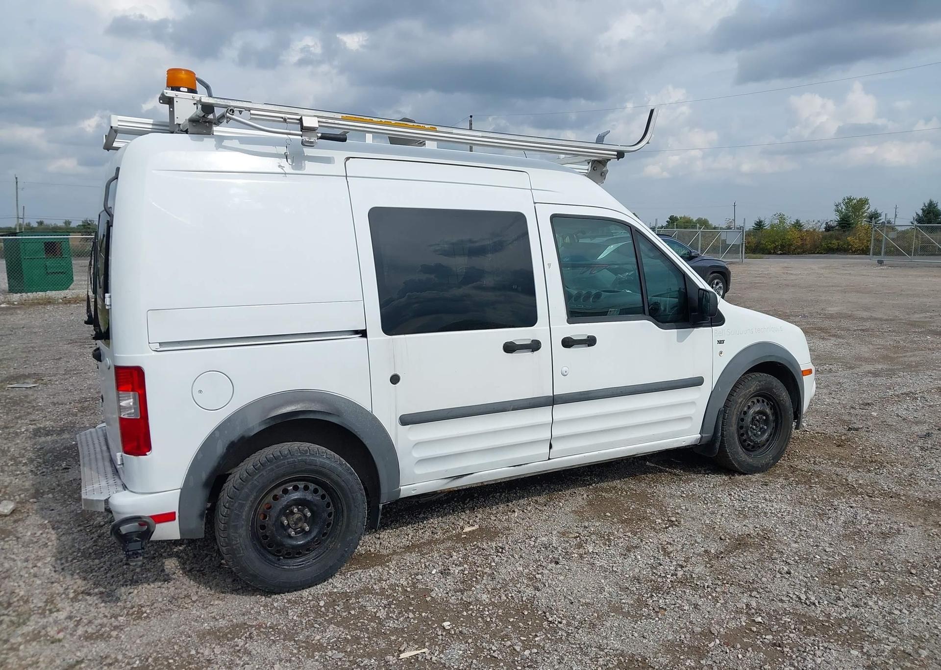 2011 FORD TRANSIT CONNECT XLT