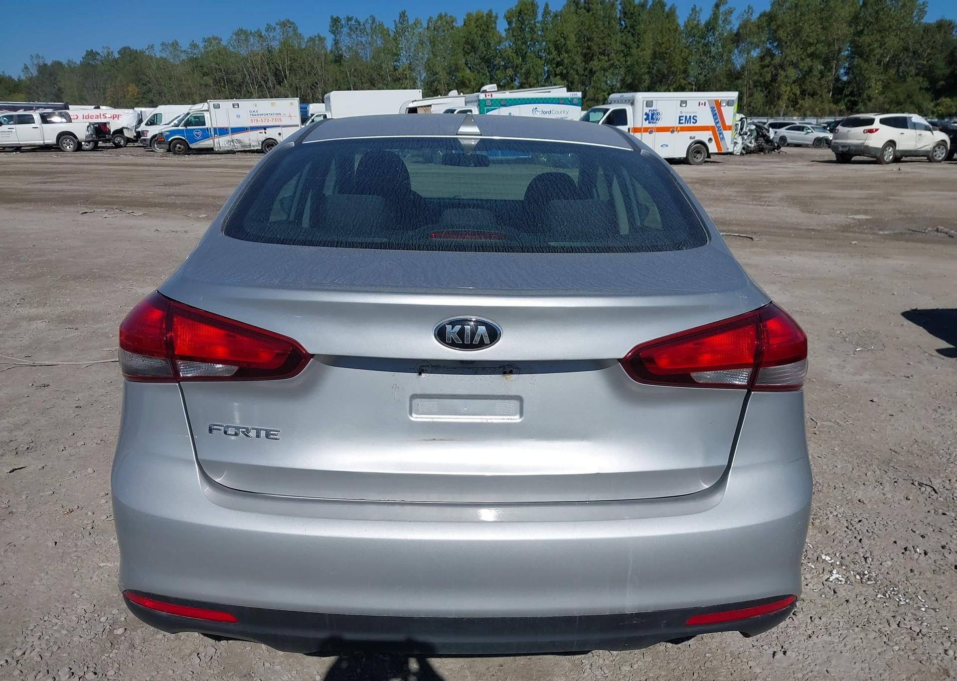 2017 KIA FORTE EX