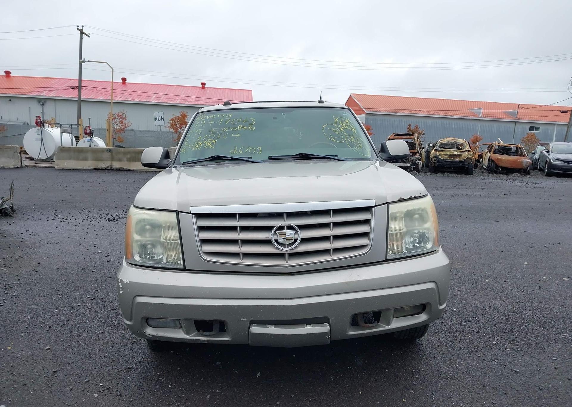 2005 CADILLAC ESCALADE STANDARD