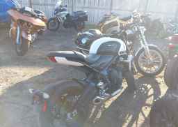 2022 TRIUMPH MOTORCYCLE TRIDENT 660