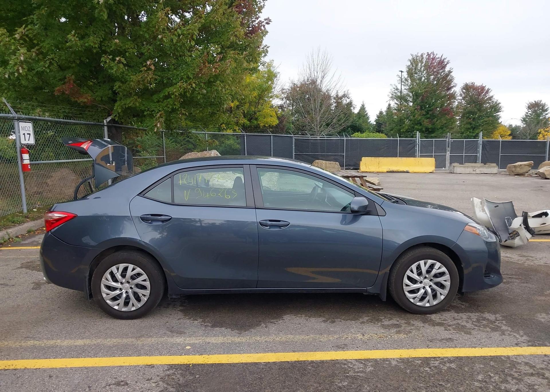 2017 TOYOTA COROLLA