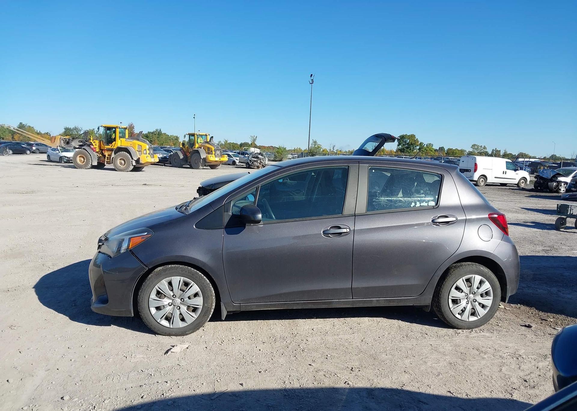 2017 TOYOTA YARIS