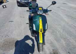 2022 VESPA PRIMAVERA