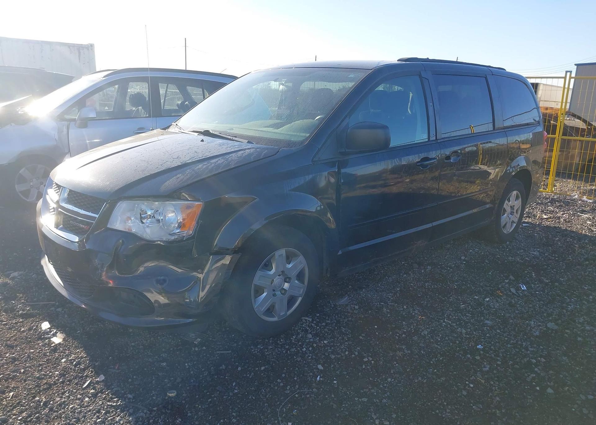 2012 DODGE GRAND CARAVAN SE