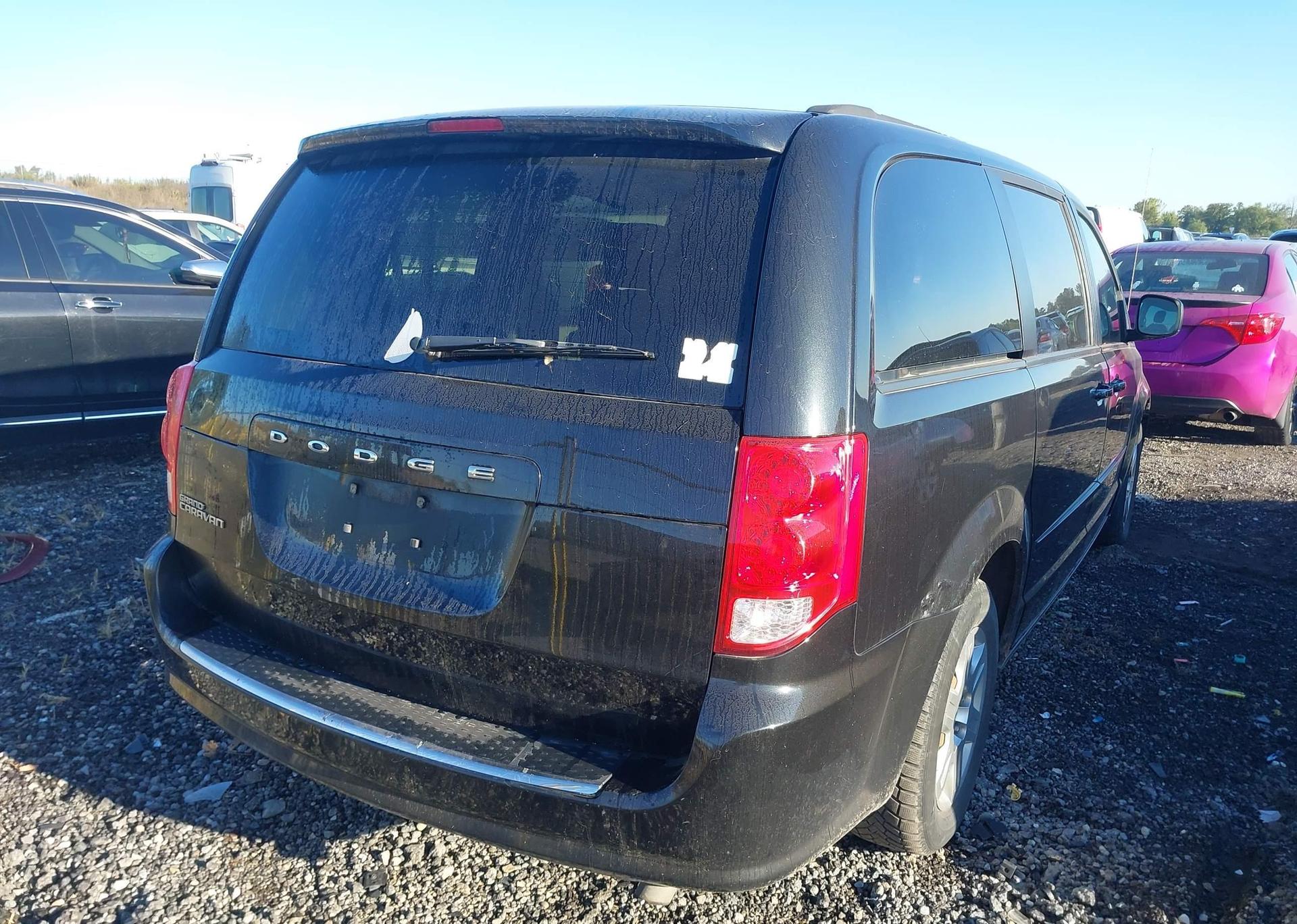2012 DODGE GRAND CARAVAN SE