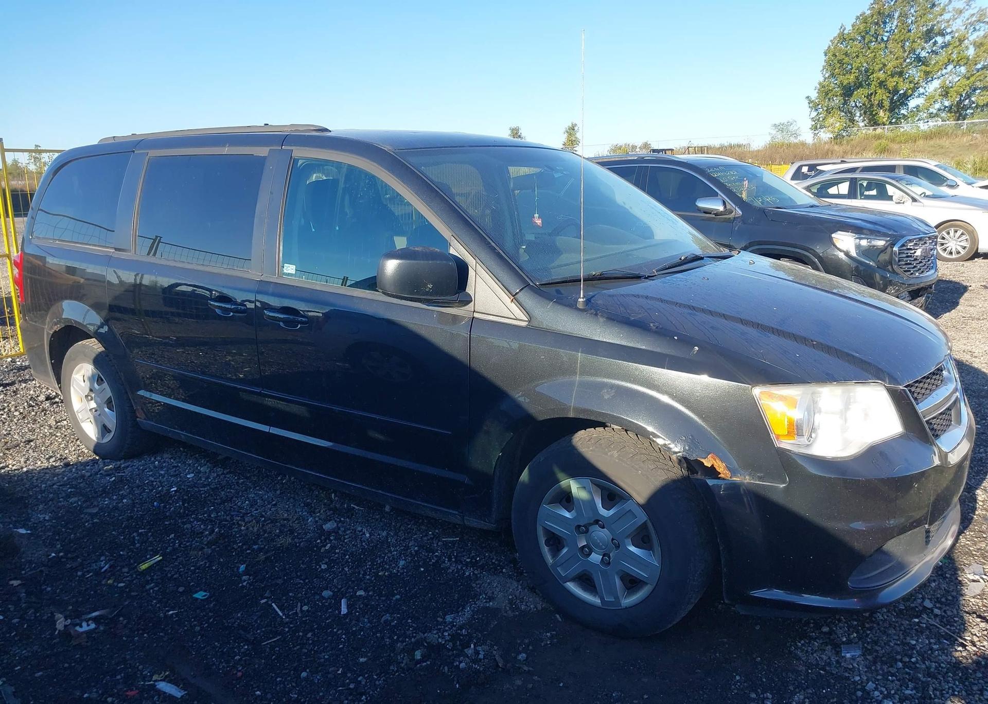 2012 DODGE GRAND CARAVAN SE