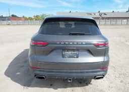 2019 PORSCHE CAYENNE