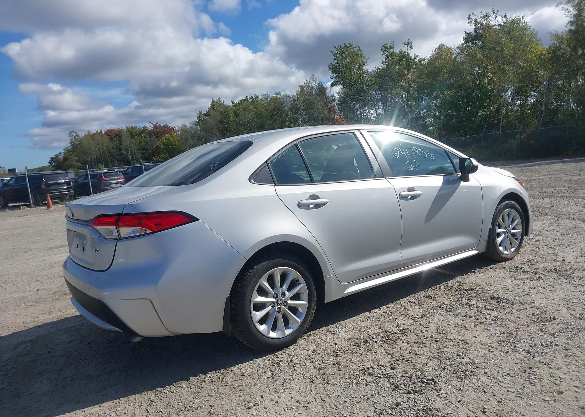 2022 TOYOTA COROLLA LE