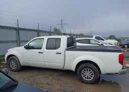 2017 NISSAN FRONTIER SL