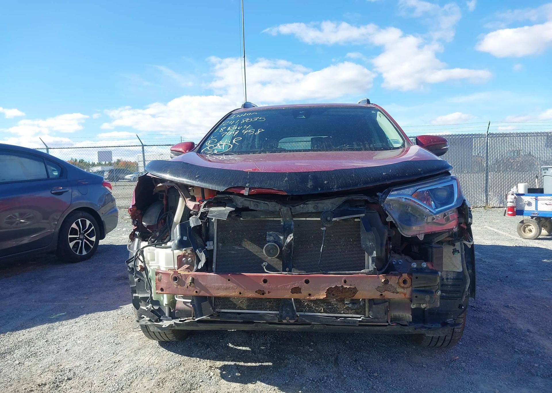 2018 TOYOTA RAV4 LE