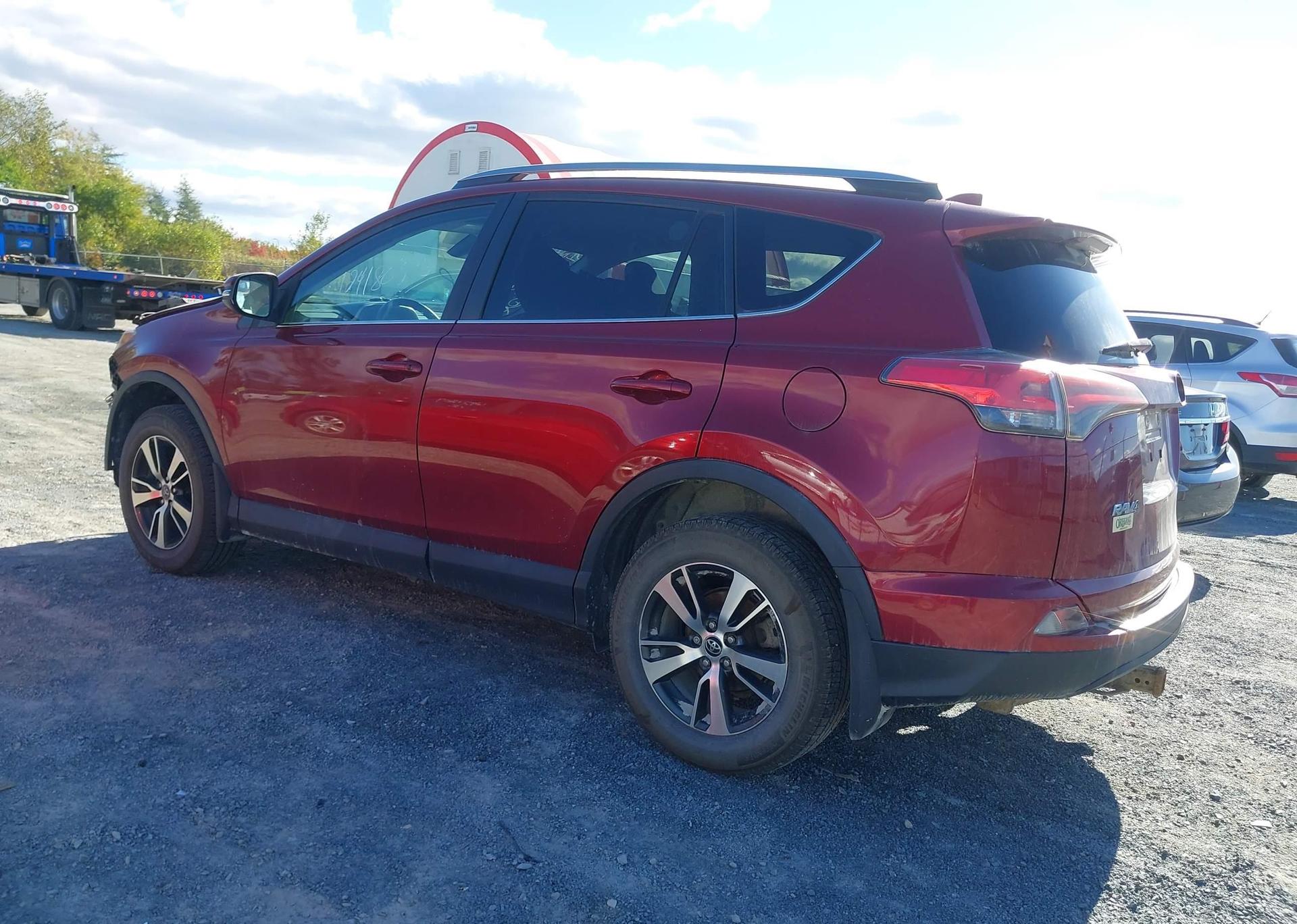 2018 TOYOTA RAV4 LE