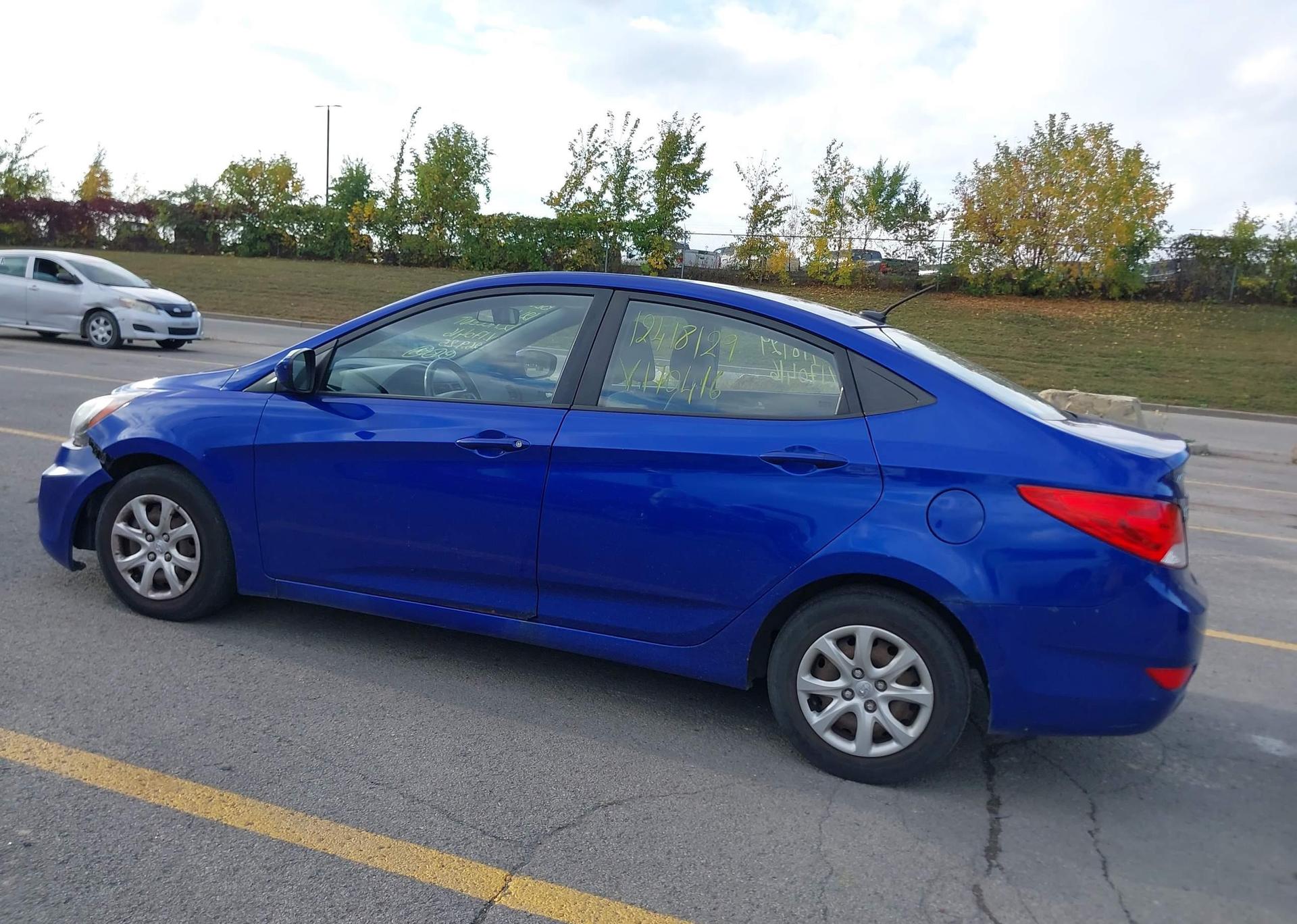 2012 HYUNDAI ACCENT