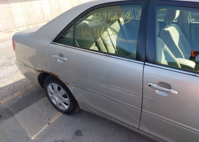 2004 TOYOTA CAMRY LE
