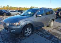 2013 MITSUBISHI OUTLANDER LS