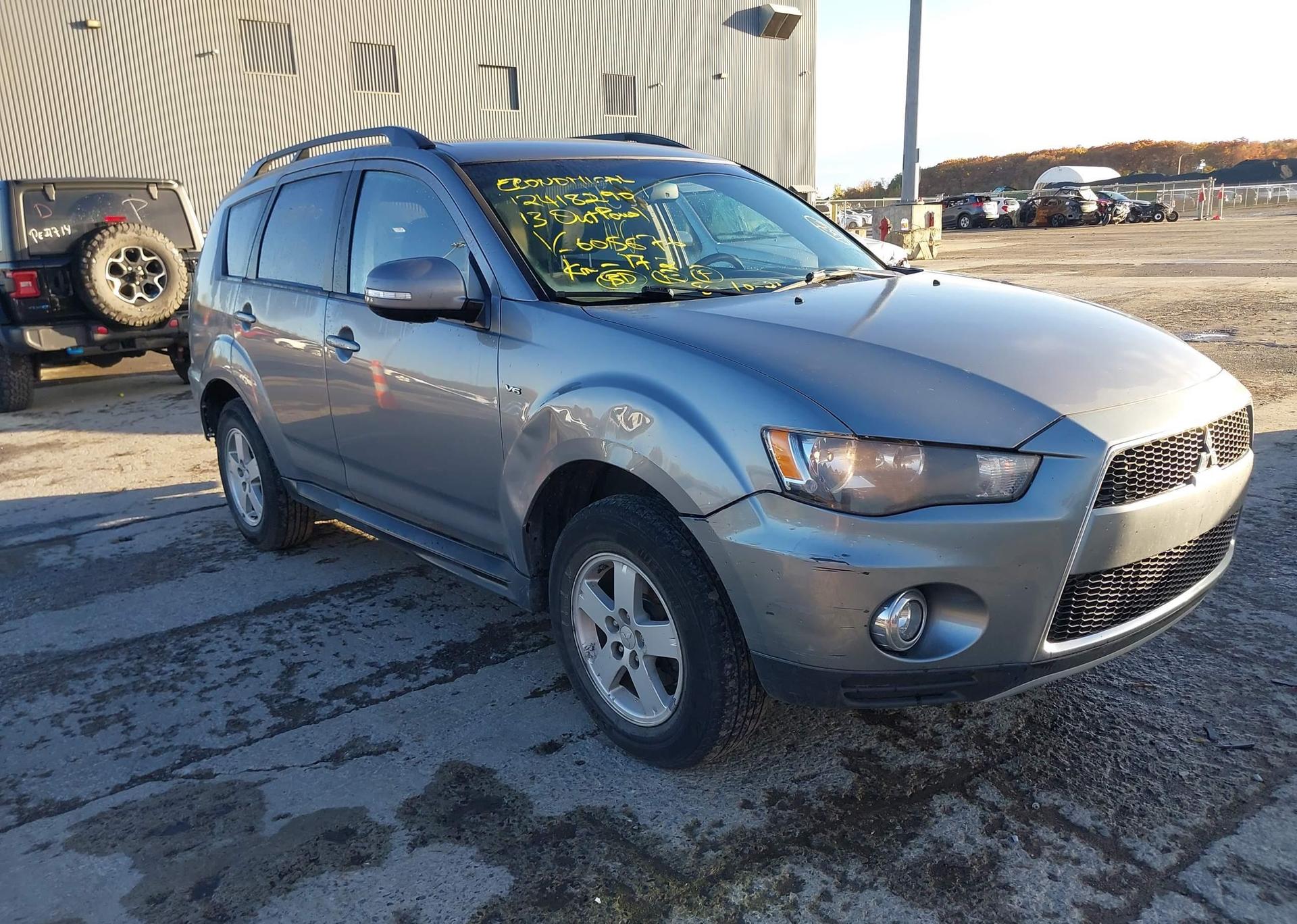 2013 MITSUBISHI OUTLANDER LS