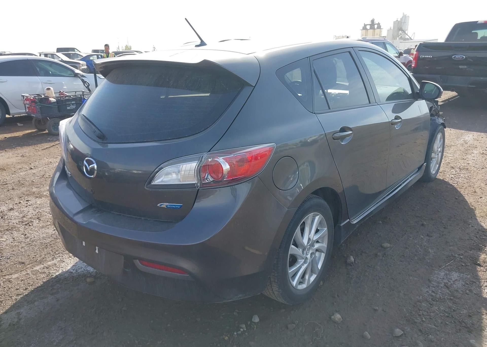 2012 MAZDA MAZDA3 GS-SKY