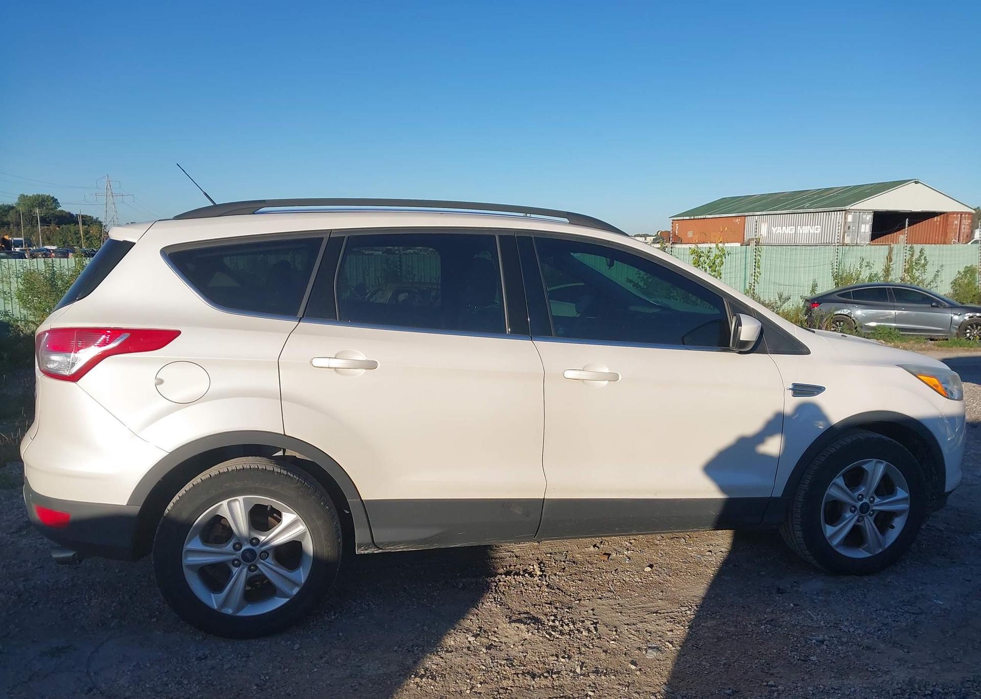 2014 FORD ESCAPE SE
