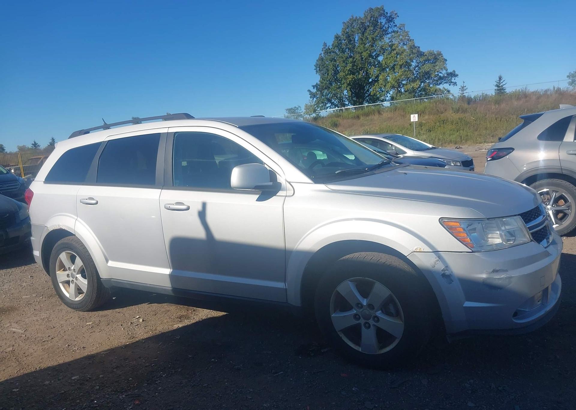2011 DODGE JOURNEY
